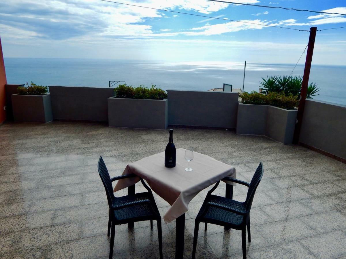 Le Giuee Hotell Genua Exteriör bild